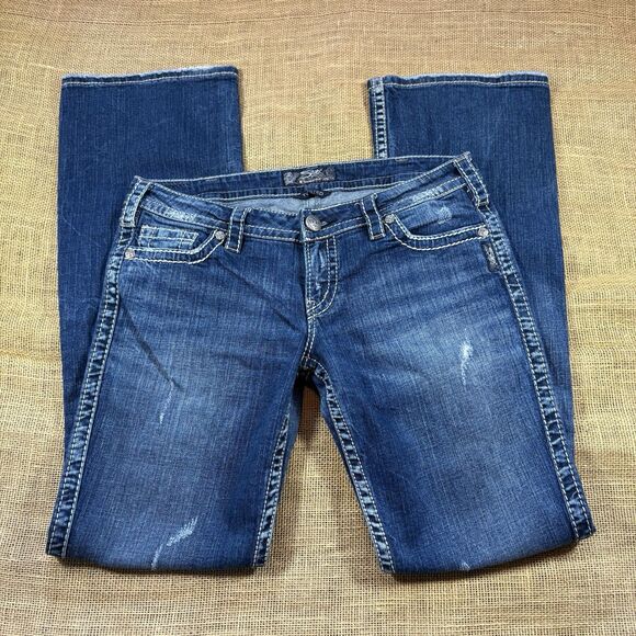 SILVER 'Twisted' Woman's Boot Cut Low-Rise Distressed Jeans W30/L35 - Picture 1 of 11